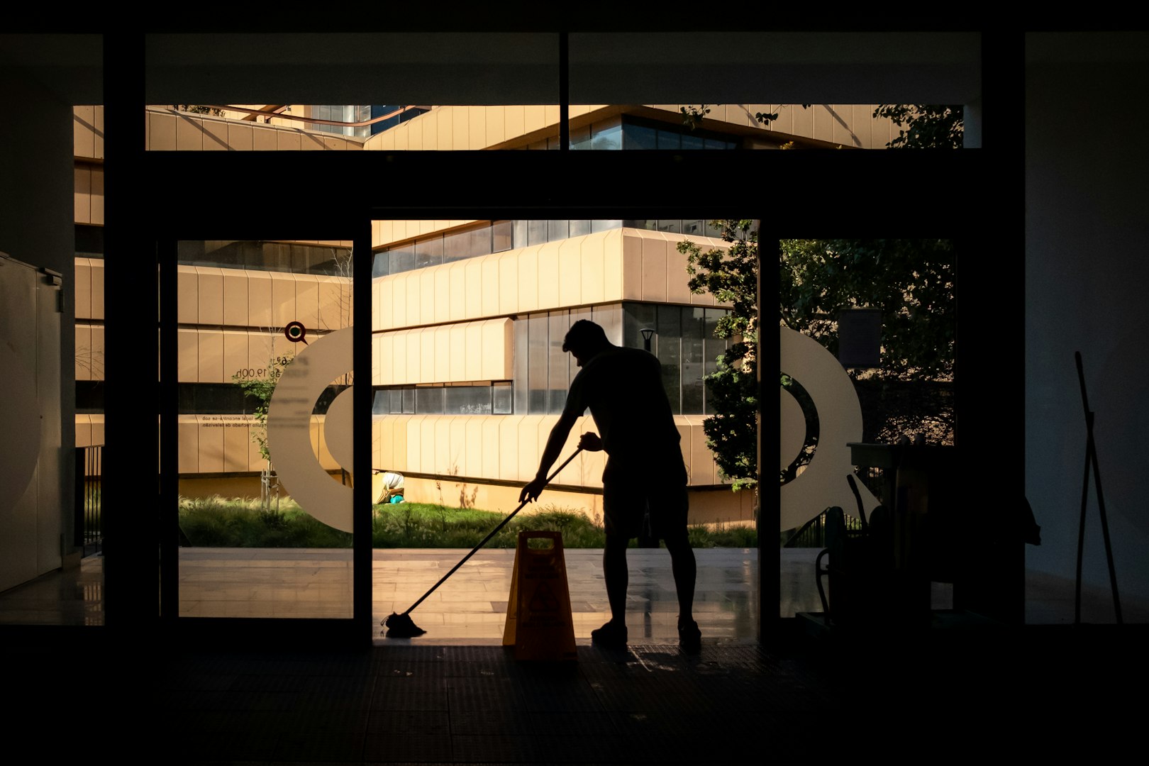 Move-in / Move-out cleaning
